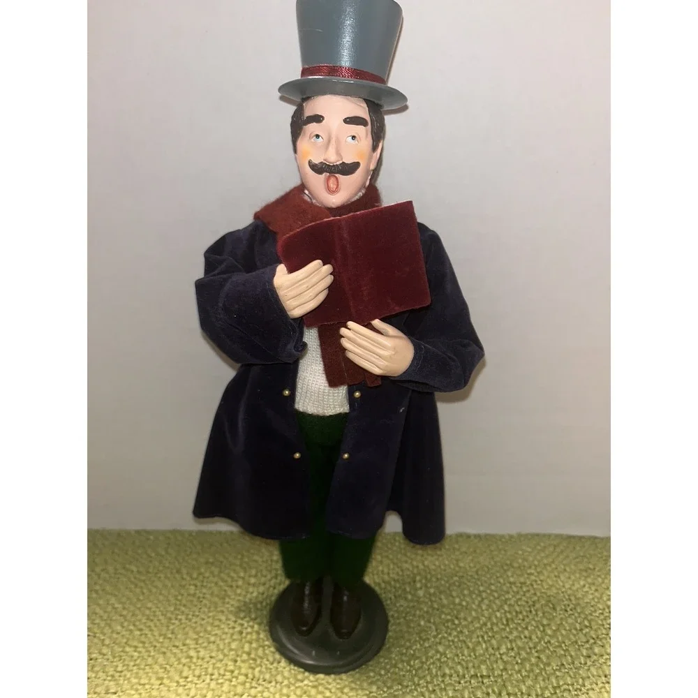 Christmas Village Caroler Byers like Man With Top Hat‎  , Scarf And Songbook